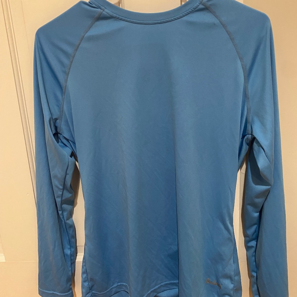 Athletic blue long sleeve shirt